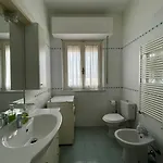 Attico Ampio E Luminoso Con Terrazza Panoramica Apartmán *
