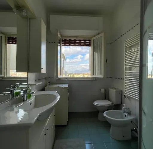 Attico Ampio E Luminoso Con Terrazza Panoramica *