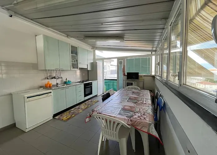 Apartament Attico Ampio E Luminoso Con Terrazza Panoramica Viareggio