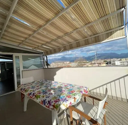 Apartament Attico Ampio E Luminoso Con Terrazza Panoramica *