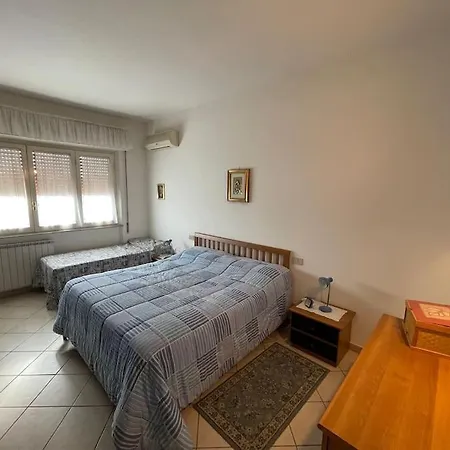 Attico Ampio E Luminoso Con Terrazza Panoramica Διαμέρισμα