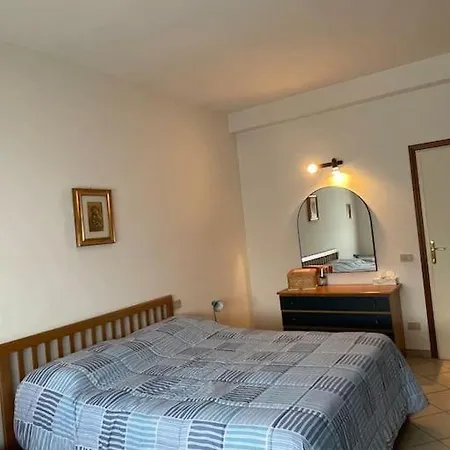 Attico Ampio E Luminoso Con Terrazza Panoramica * ヴィアレッジョ
