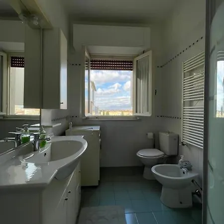 Attico Ampio E Luminoso Con Terrazza Panoramica *