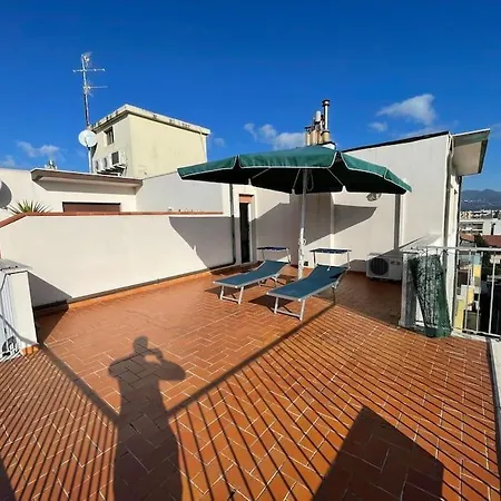 Attico Ampio E Luminoso Con Terrazza Panoramica