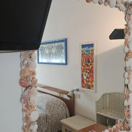 Διαμέρισμα Attico Ampio E Luminoso Con Terrazza Panoramica