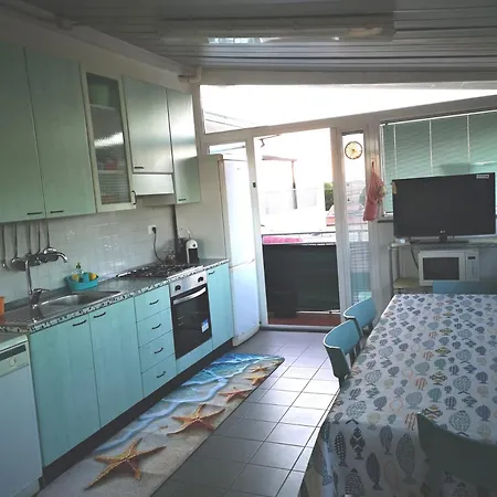 Attico Ampio E Luminoso Con Terrazza Panoramica ヴィアレッジョ
